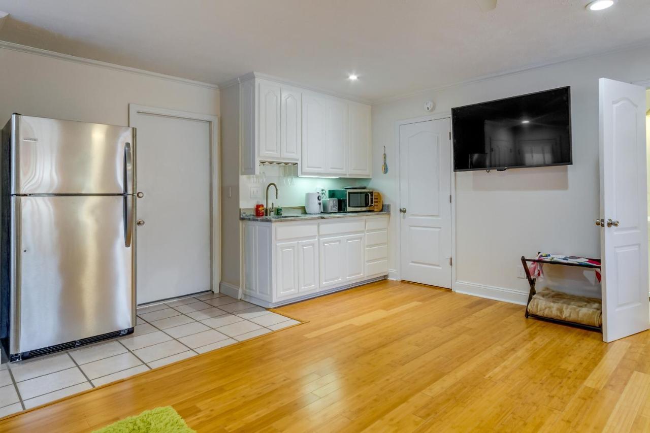 Gulf Breeze Vacation Rental For 2 With Pool Access! Exteriör bild