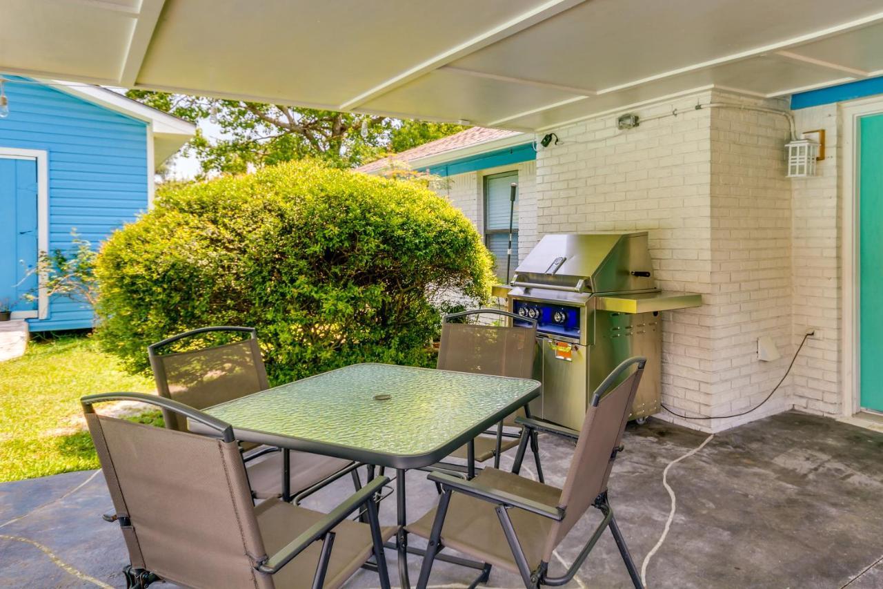 Gulf Breeze Vacation Rental For 2 With Pool Access! Exteriör bild